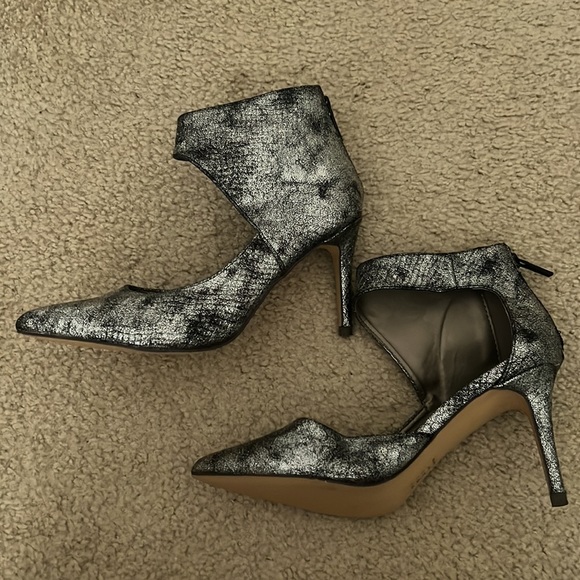 Never been worn Michael Antonio sliver and black heels. - Picture 4 of 6